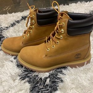 Size 6.5 Timberland Waterproof Shoes